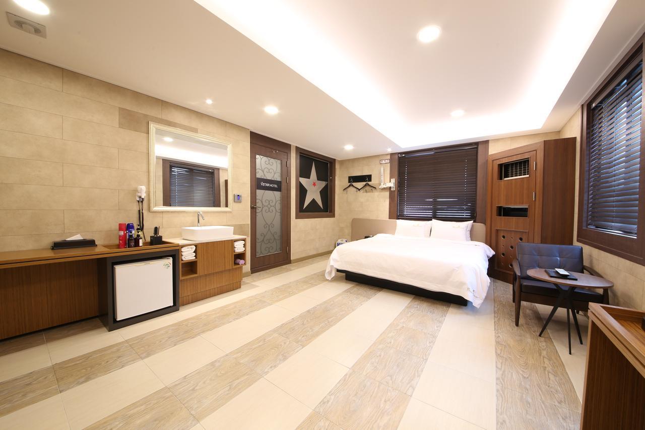 Star Hotel Μπουσάν Εξωτερικό φωτογραφία